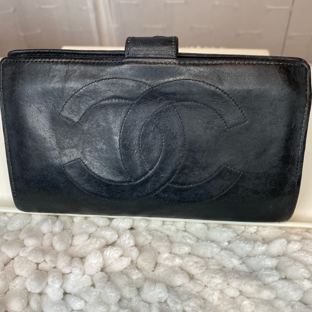 Chanel Caviar Leather Black Wallet